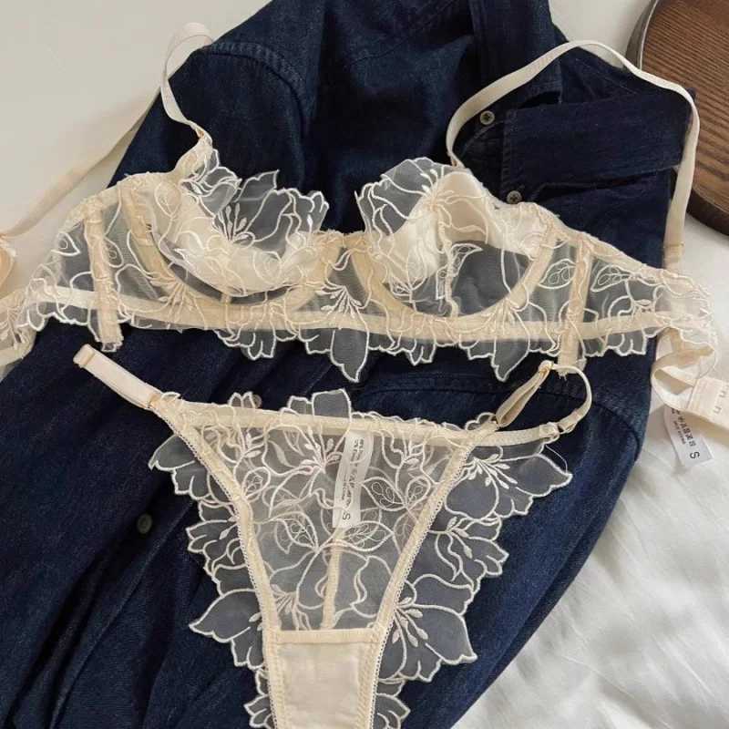 Sexy Lace Lightweight Bra Set Soft Underwire for Lift and Support Prevents Sagging Exquisite Embroidered Lingerie Two-Piece Set - Image 3
