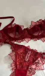 Sexy Lace Lightweight Bra Set Soft Underwire for Lift and Support Prevents Sagging Exquisite Embroidered Lingerie Two-Piece Set